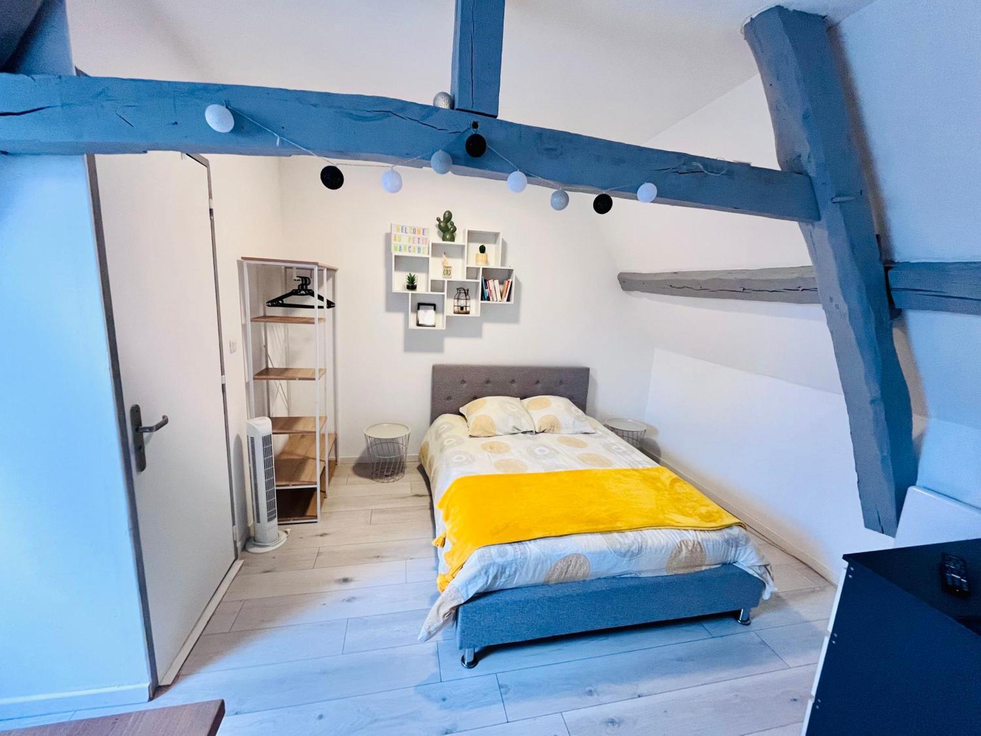 Au Petit Marcade Apartment Abbeville Ngoại thất bức ảnh