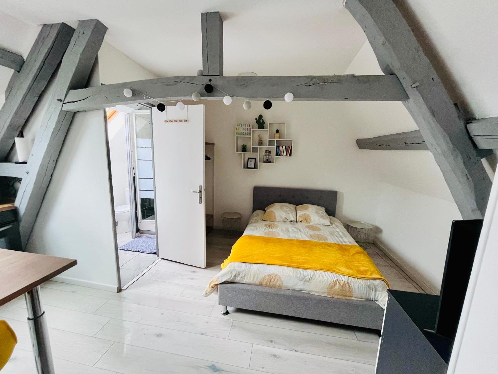 Au Petit Marcade Apartment Abbeville Ngoại thất bức ảnh