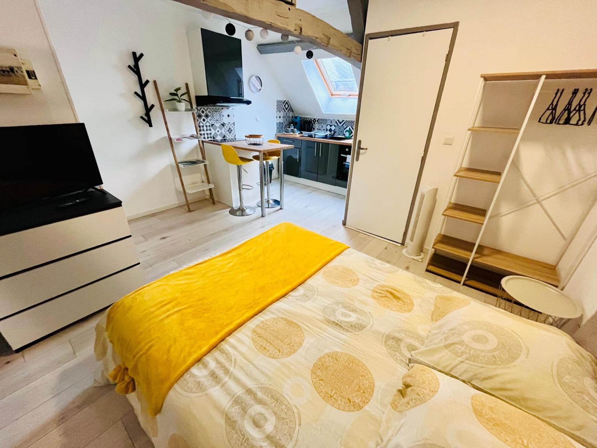 Au Petit Marcade Apartment Abbeville Ngoại thất bức ảnh